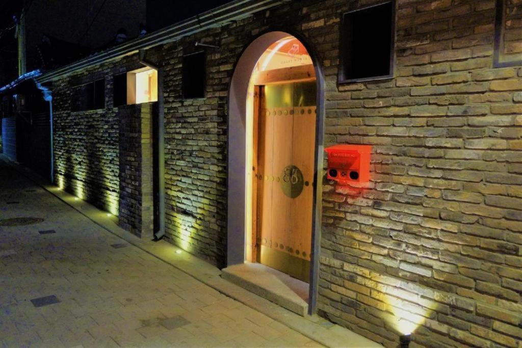 'Hanok Hanok' Boutique Stay Seoul - 2Min From Gyeongbokgung Palace Station المظهر الخارجي الصورة